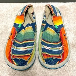 Men’s Sanuk slip on shoes